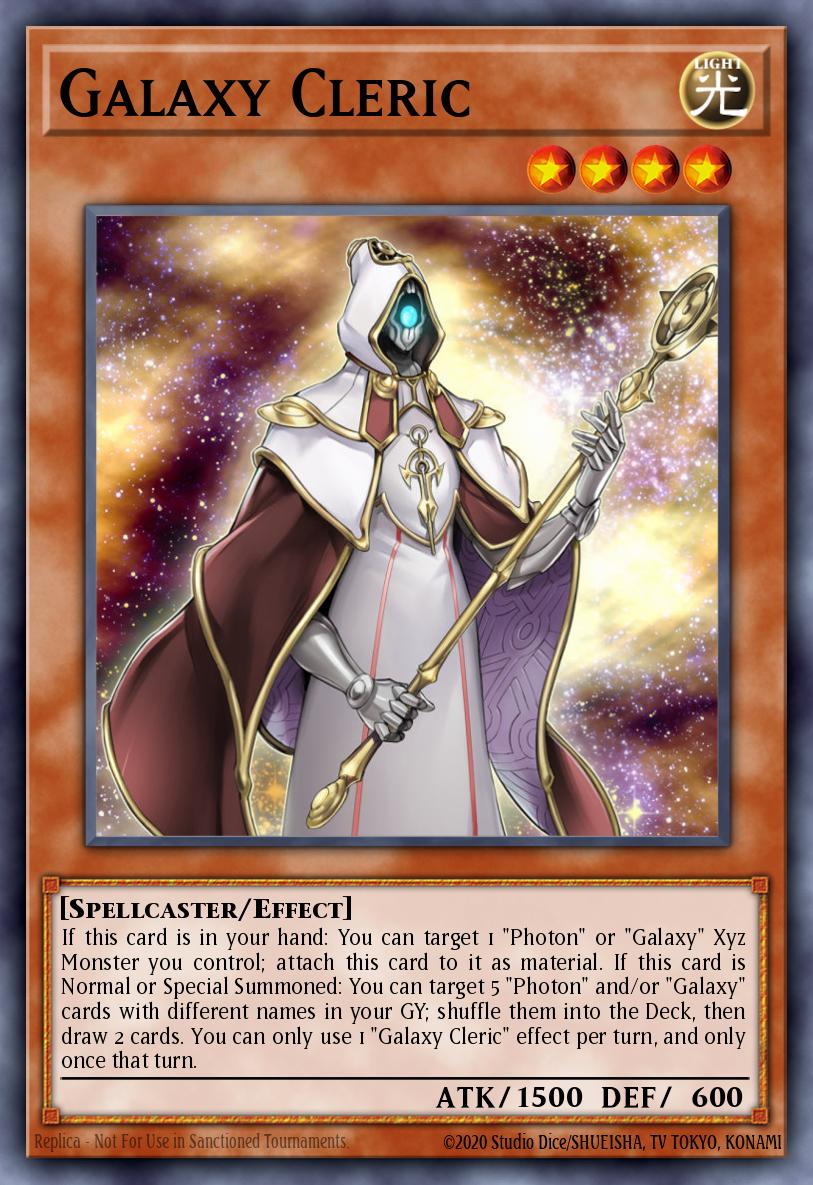 Clérigo das Galáxias — 2019 Gold Sarcophagus Tin Mega Pack EN161